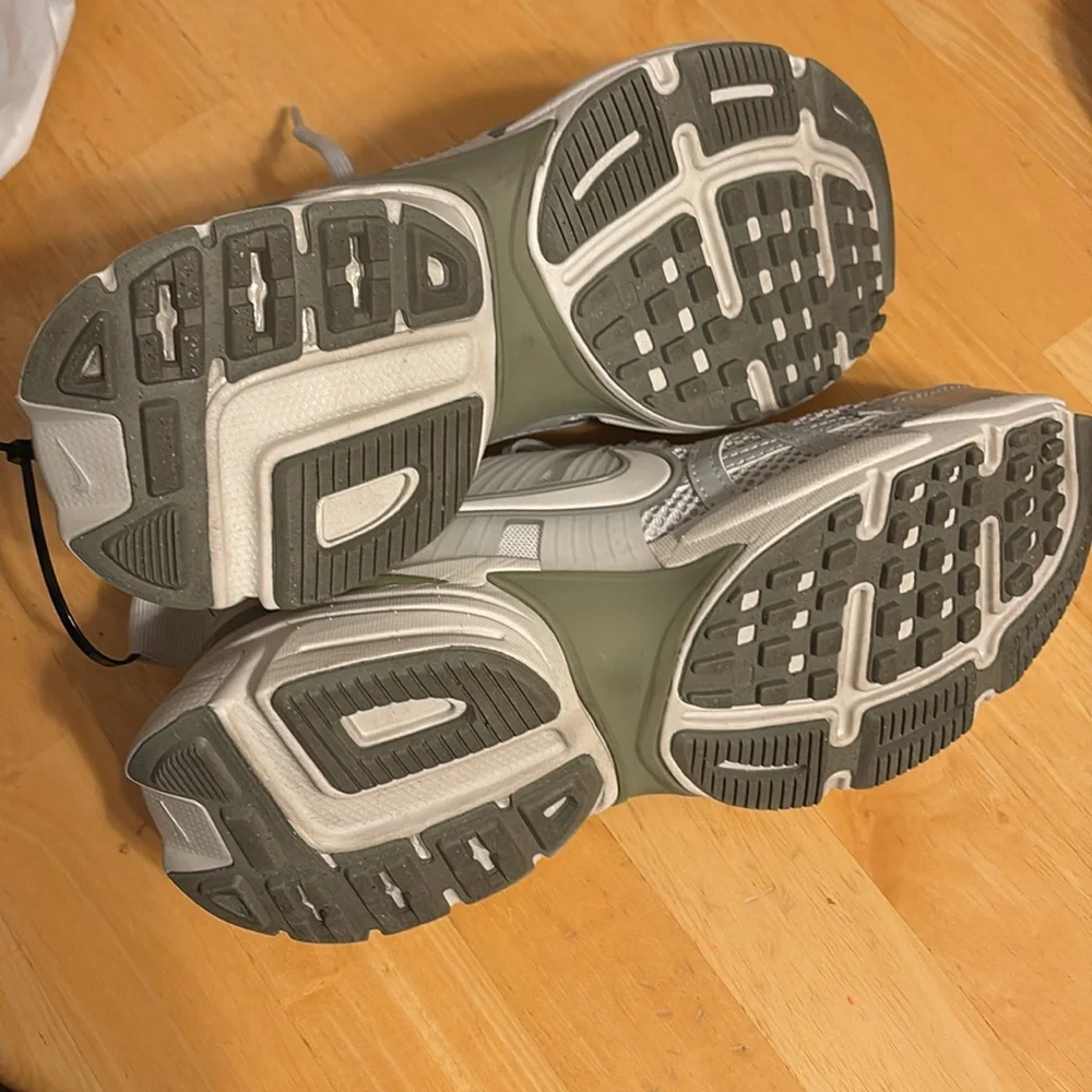 Nike v2k sneaker
